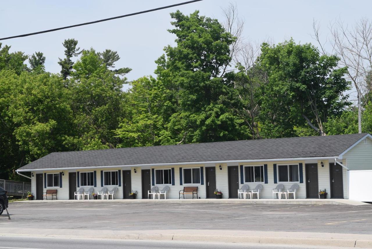 Knights Inn Arnprior Extérieur photo