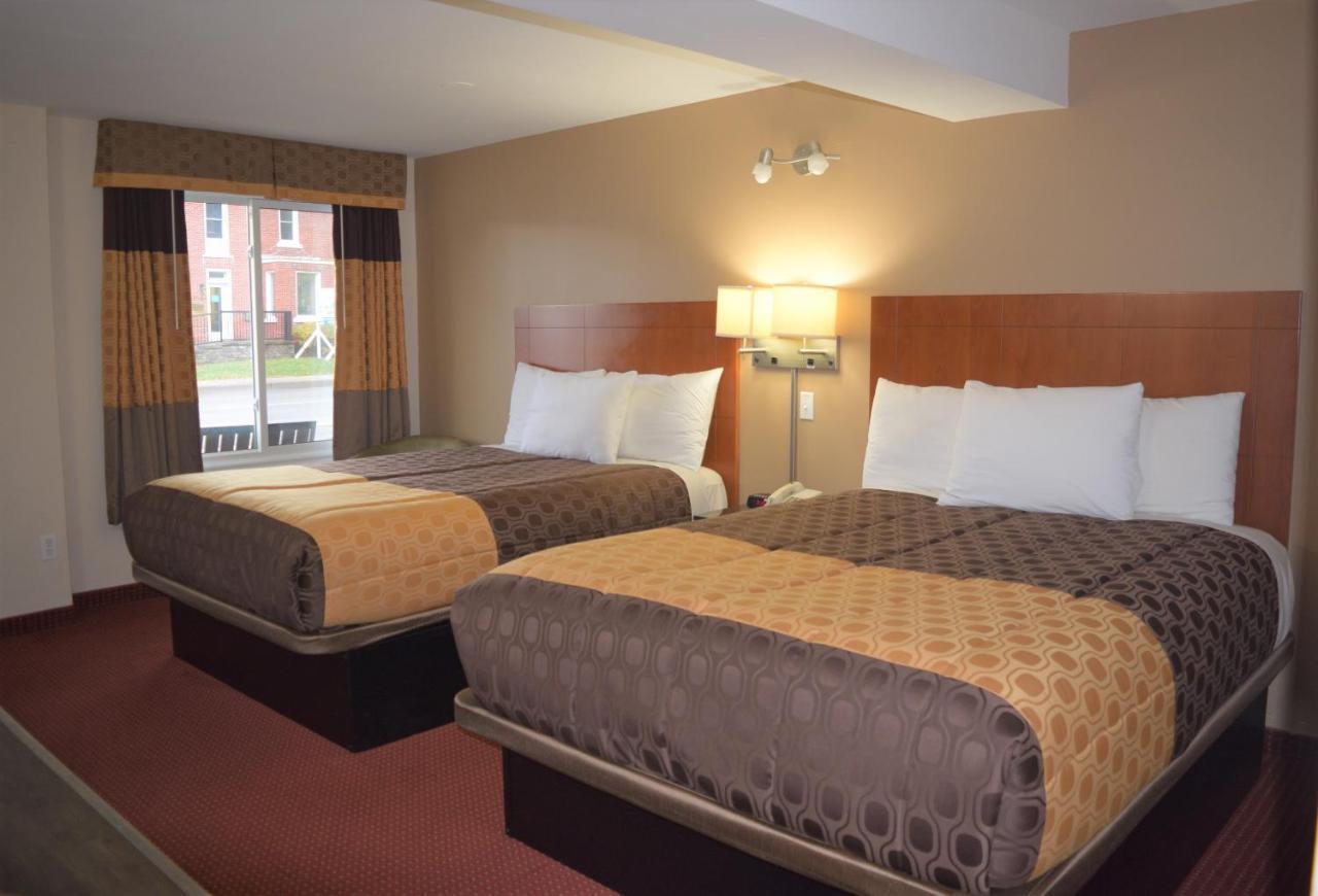 Knights Inn Arnprior Extérieur photo