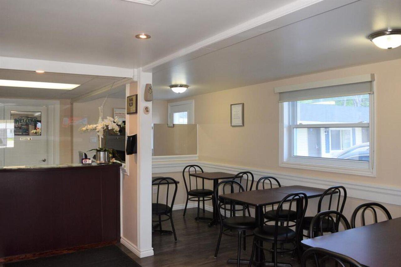 Knights Inn Arnprior Extérieur photo