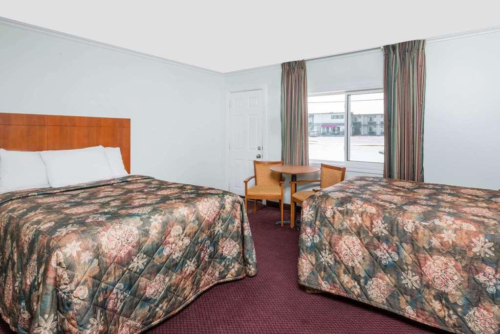 Knights Inn Arnprior Chambre photo